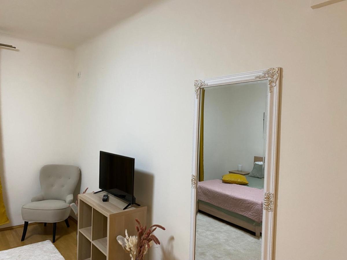 Downtown Apartment Boutique Green Garden Unirii ブカレスト エクステリア 写真
