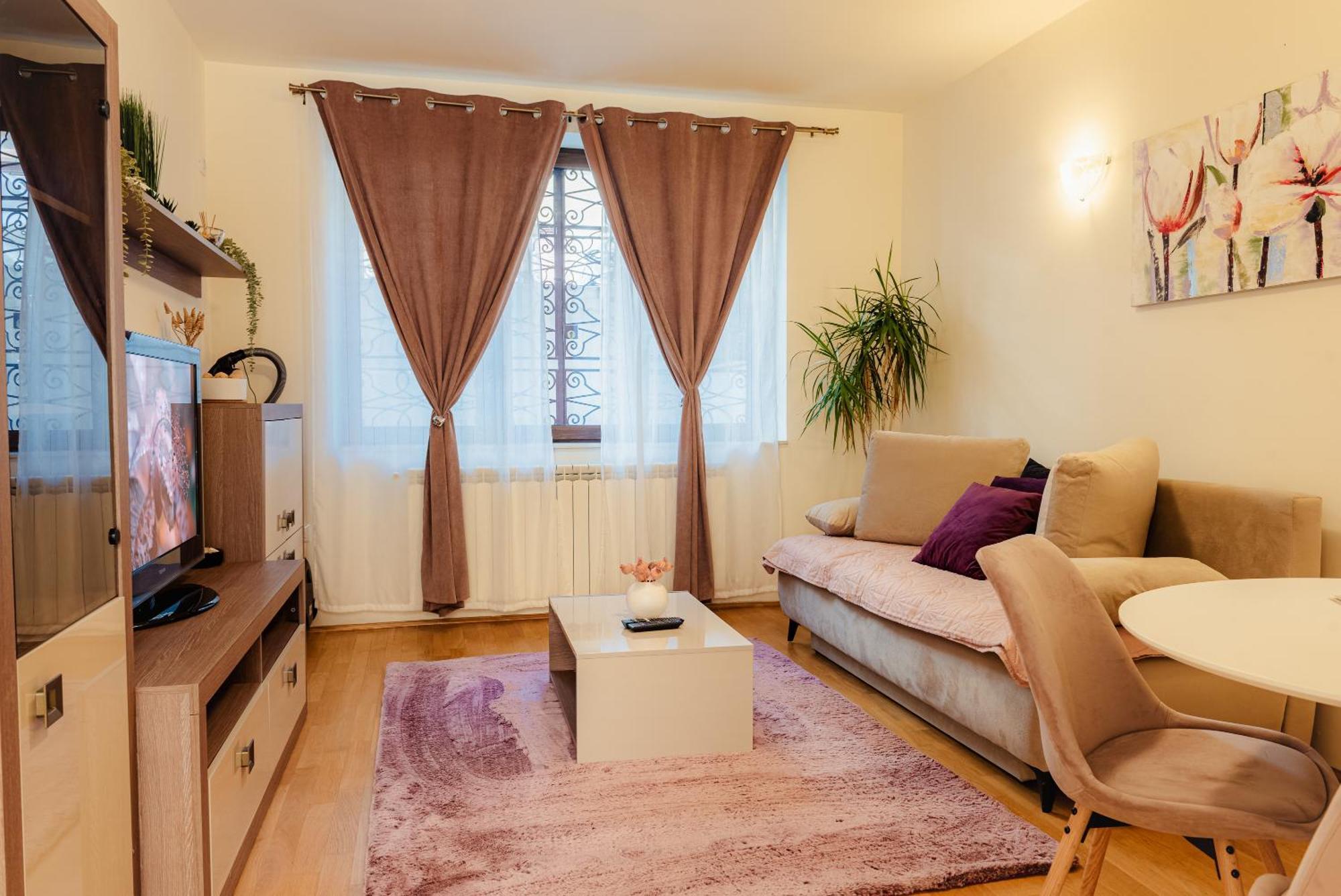 Downtown Apartment Boutique Green Garden Unirii ブカレスト エクステリア 写真